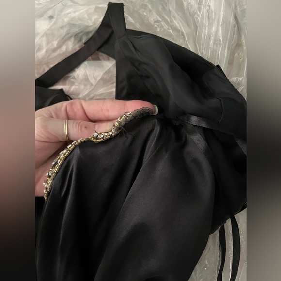 ‼️FIRM‼️EUVC Jovani 2 100% Silk Black Gown - Picture 2 of 12